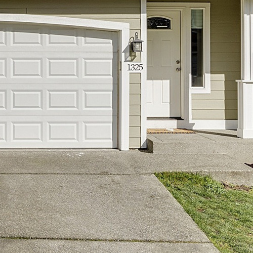 Driveway & Sidewalk Cleaning